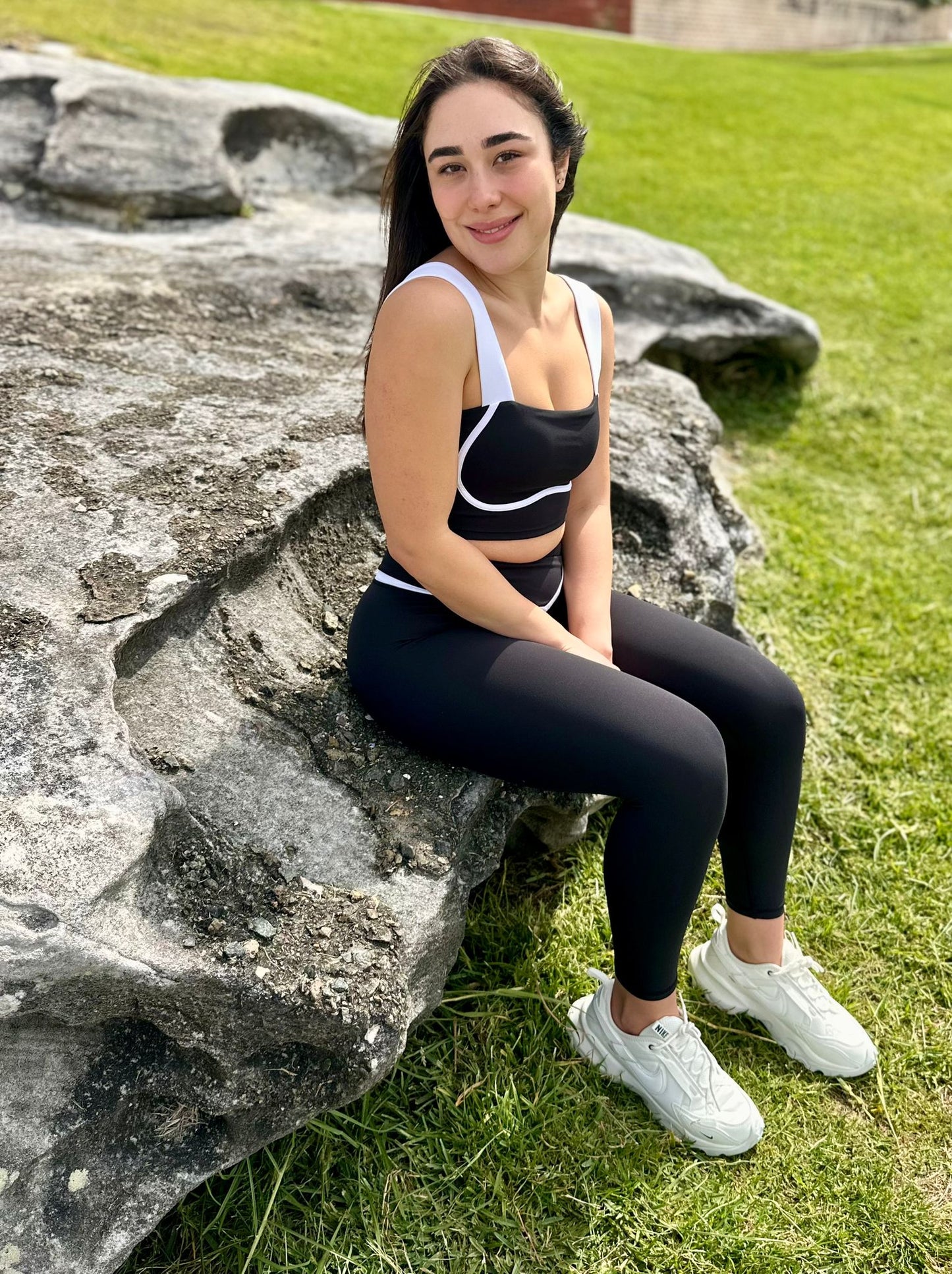 Womens's Black & White Crop Top