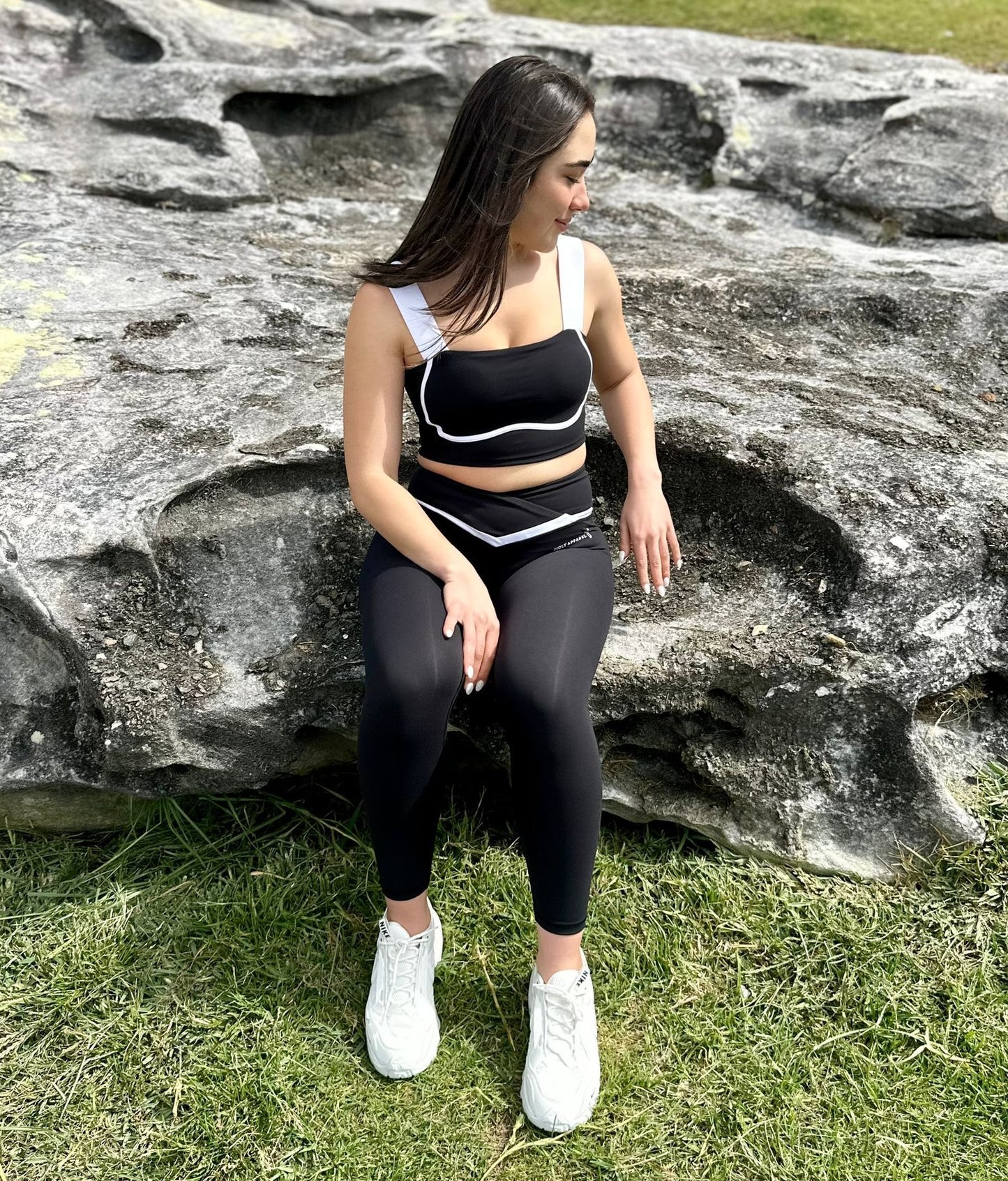 Womens's Black & White Crop Top